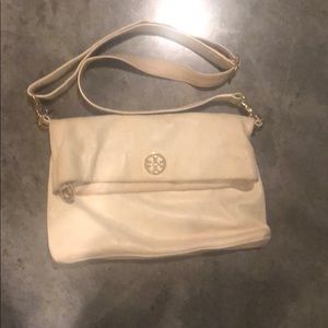 Cross body - expandable